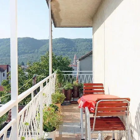 Гостевой дом With A Parking Space Stari Grad, Hvar - 5696 Стари Град